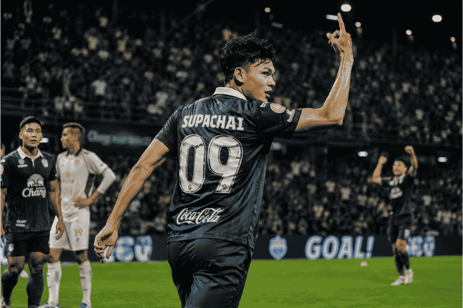 เปิดประวัติ ศุภชัย ใจเด็ด จากเด็กปัตตานีสู่ตำนานเบอร์ 9 แห่งบุรีรัมย์ ยูไนเต็ด