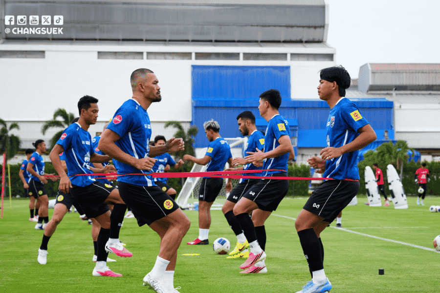 ฮัดสันติวเข้มช้างศึกก่อนดวลคูเวต เปิดเบื้องหลังการเตรียมทีมชาติไทยสู่ภารกิจล่าแต้มฟีฟ่าแรงกิ้ง
